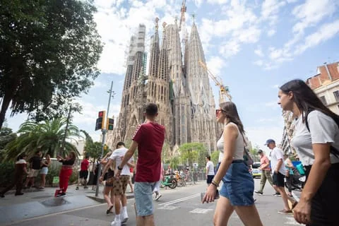 Barcelona: Sagrada Familia Fast Track Guided Tour